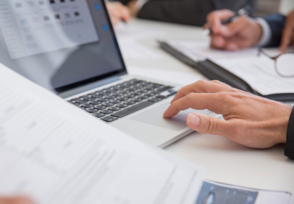 Cooperativas de trabajo vs. relación de dependencia: ventajas y riesgos legales